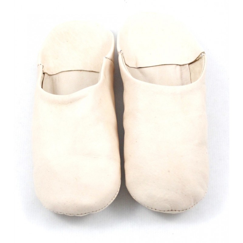 Moroccan slippers in soft natural leather